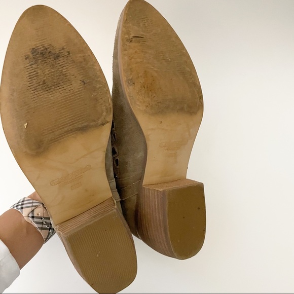 Crown Vintage taupe leather laser cut booties 8.5 - Picture 5 of 10